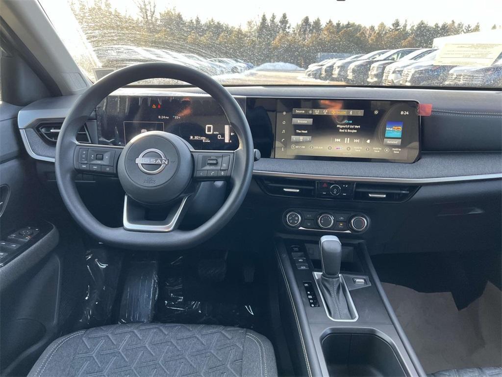 new 2025 Nissan Kicks car, priced at $26,300