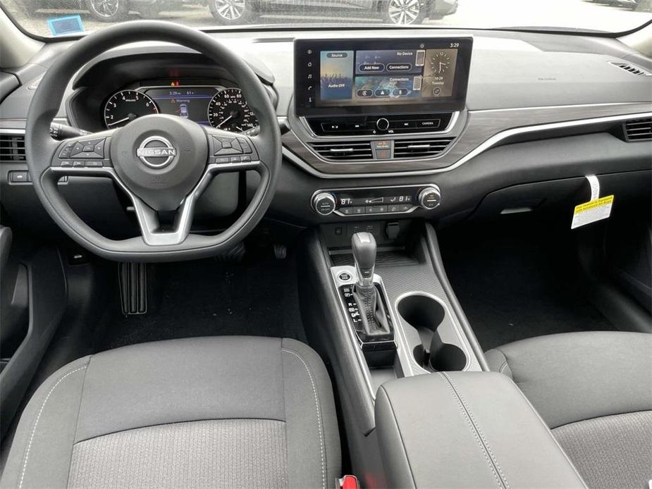 new 2025 Nissan Altima car, priced at $29,000