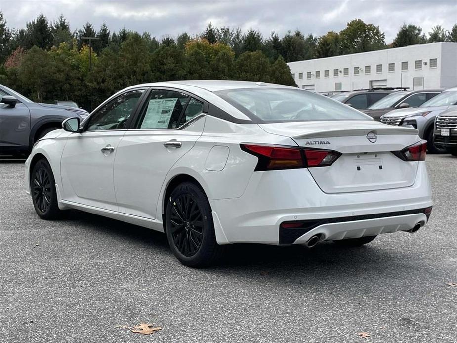 new 2025 Nissan Altima car, priced at $29,000