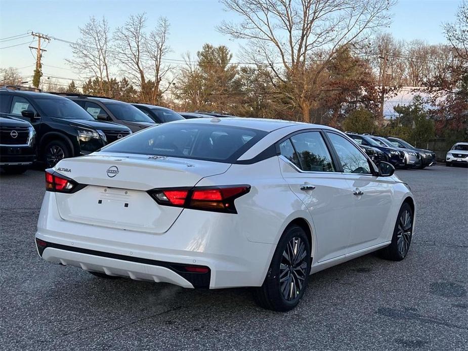 new 2025 Nissan Altima car, priced at $26,500