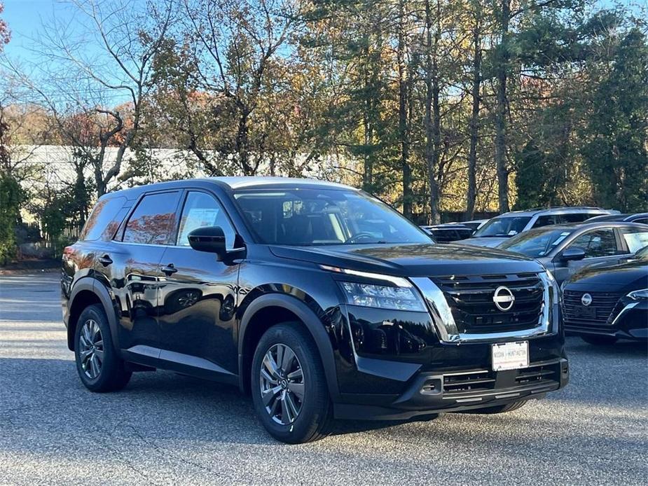 new 2024 Nissan Pathfinder car, priced at $37,900