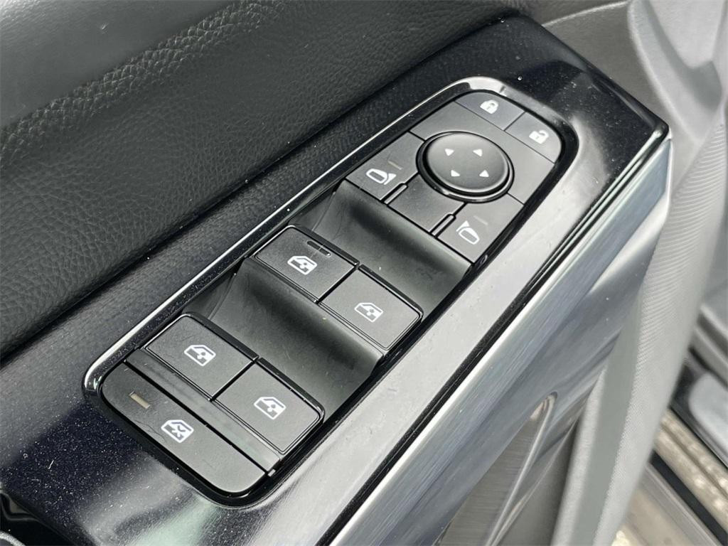 used 2024 Nissan Pathfinder car, priced at $35,911