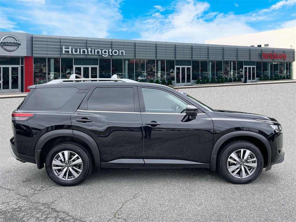 used 2024 Nissan Pathfinder car, priced at $35,911