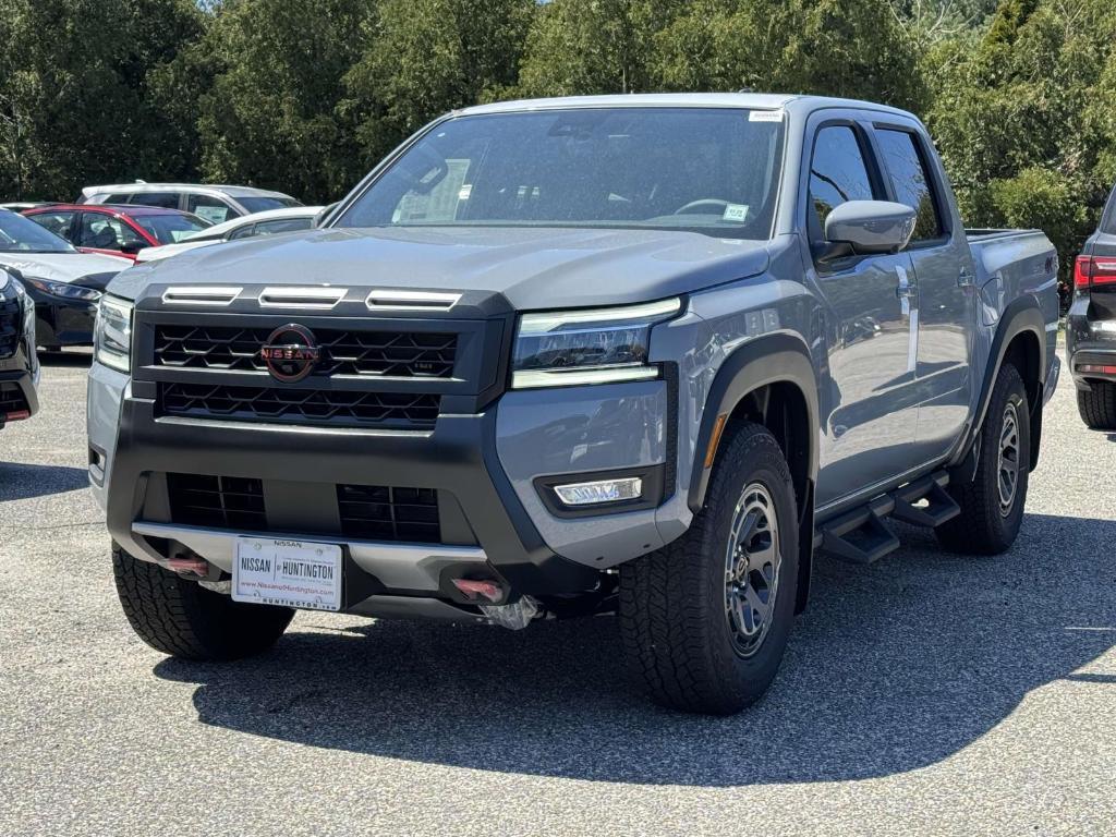 new 2025 Nissan Frontier car