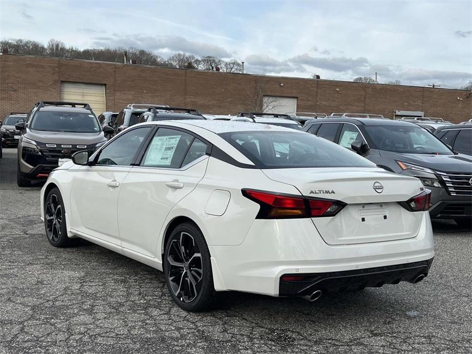 new 2025 Nissan Altima car, priced at $30,941