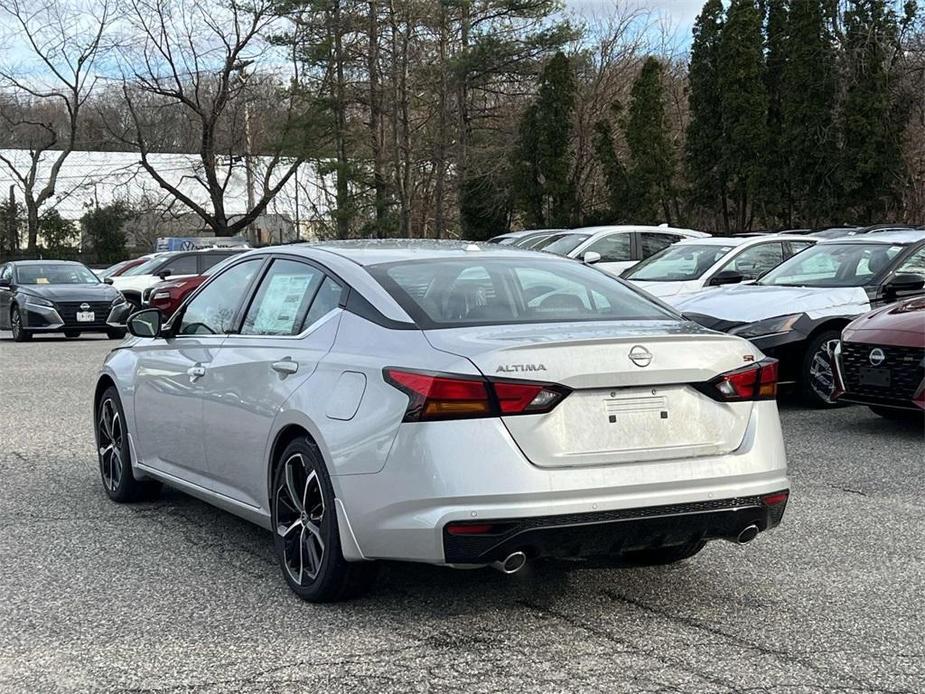 new 2025 Nissan Altima car, priced at $27,900