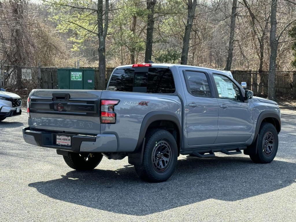 new 2025 Nissan Frontier car