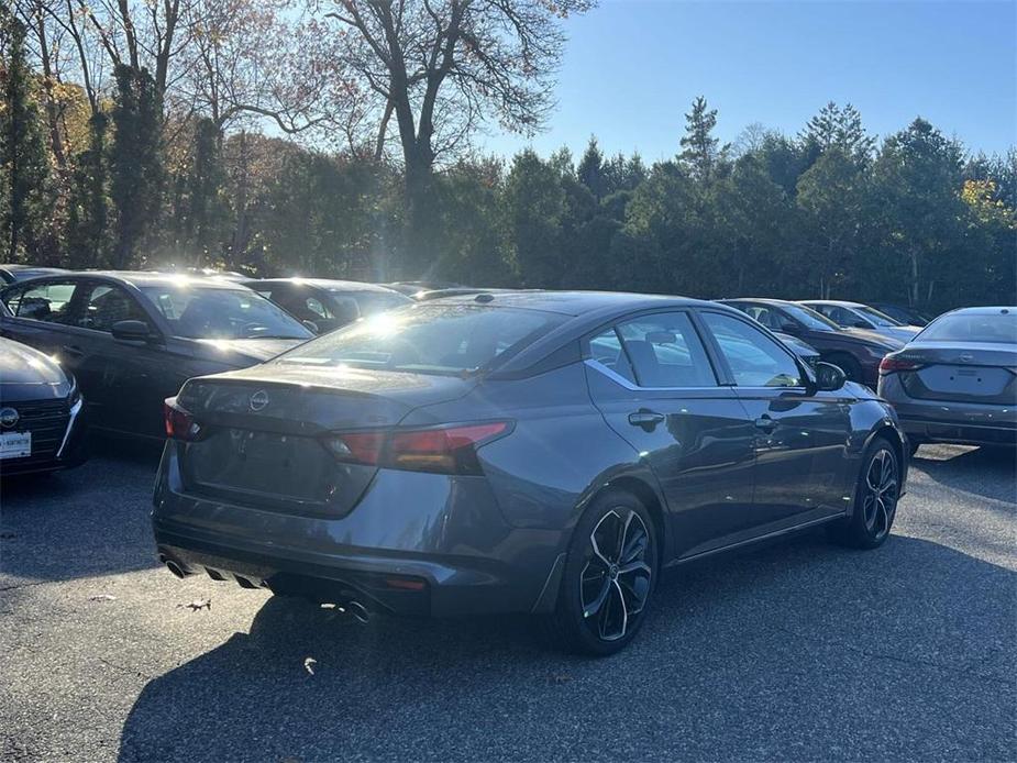 new 2025 Nissan Altima car, priced at $31,400