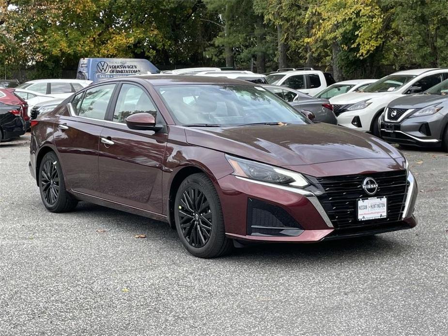 new 2025 Nissan Altima car, priced at $28,900