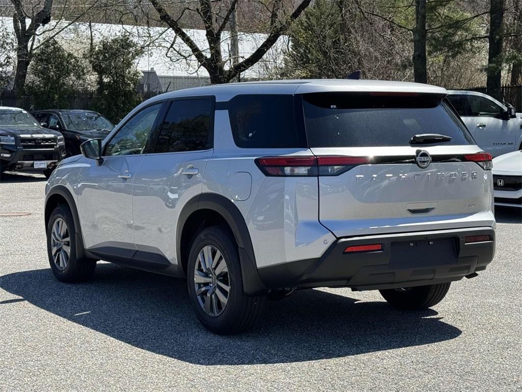new 2025 Nissan Pathfinder car