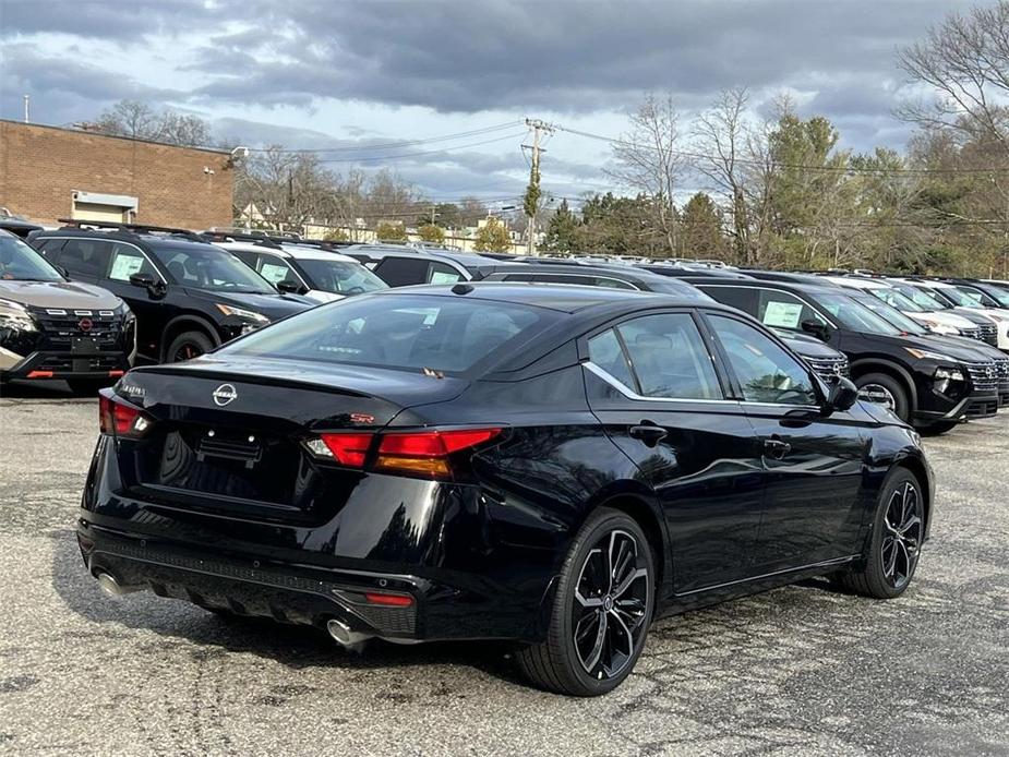 new 2025 Nissan Altima car, priced at $30,500