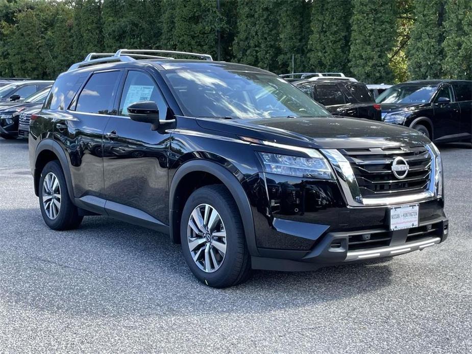 new 2024 Nissan Pathfinder car, priced at $40,300