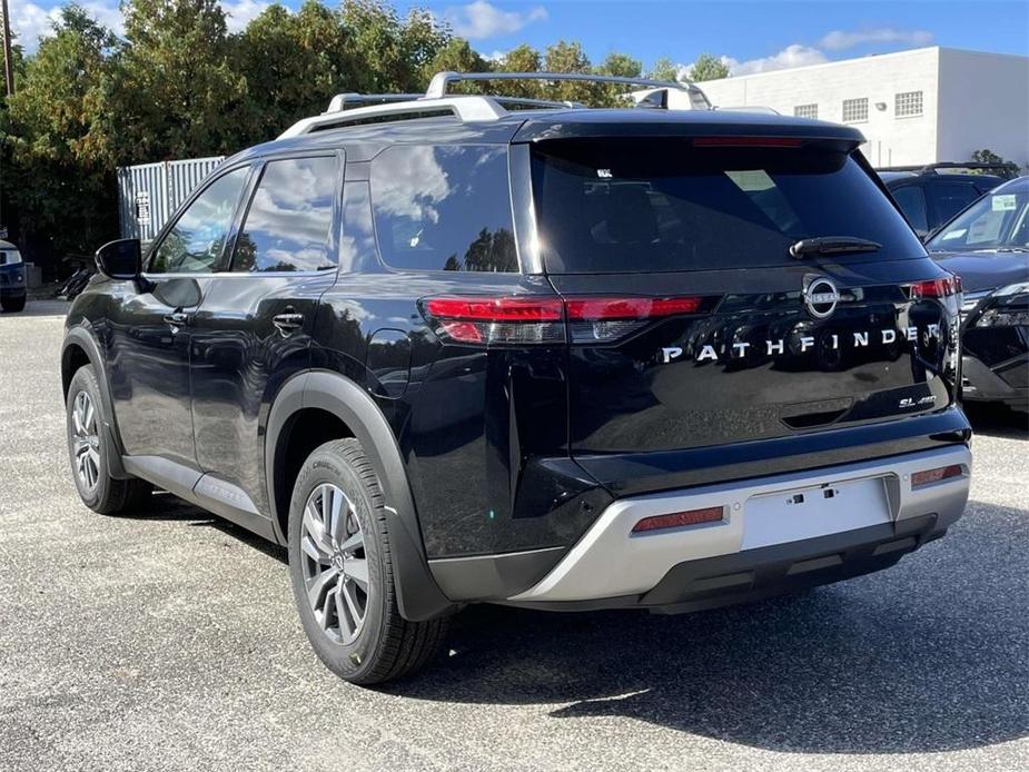 new 2024 Nissan Pathfinder car, priced at $40,300