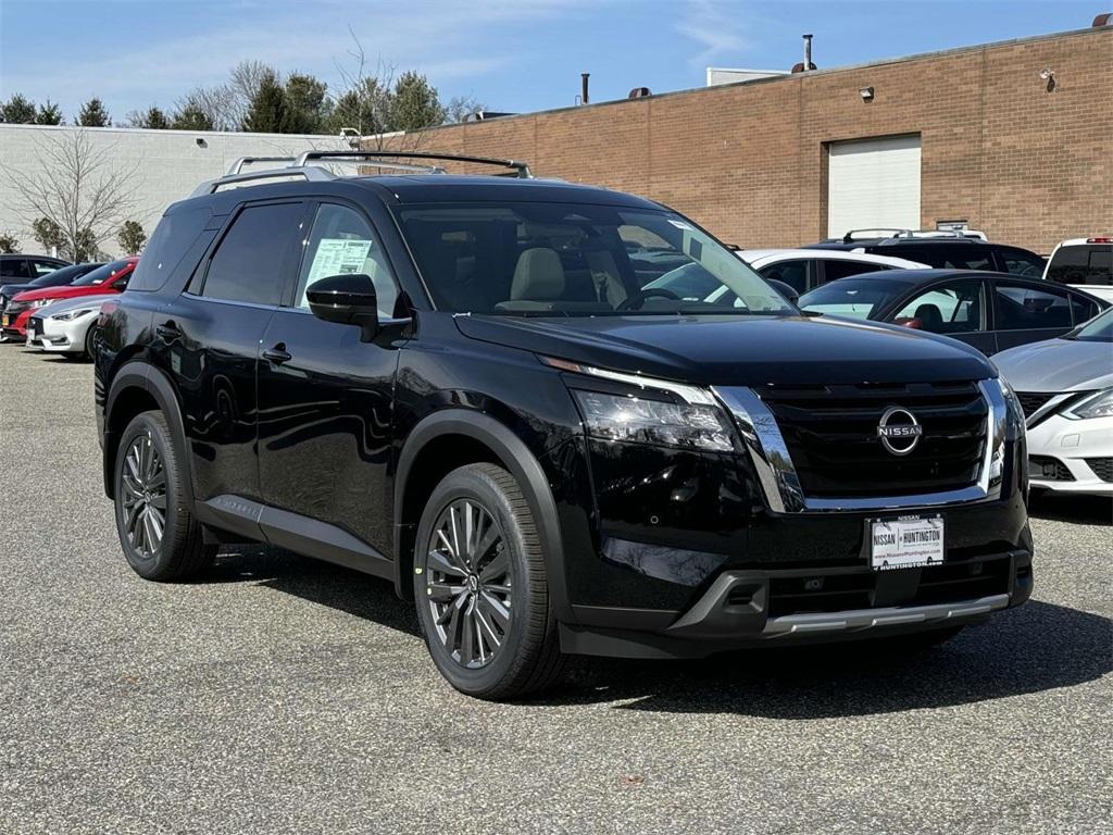 new 2025 Nissan Pathfinder car, priced at $46,300