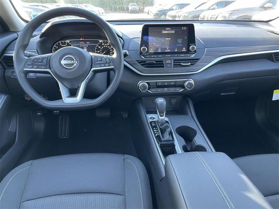 new 2025 Nissan Altima car, priced at $26,800