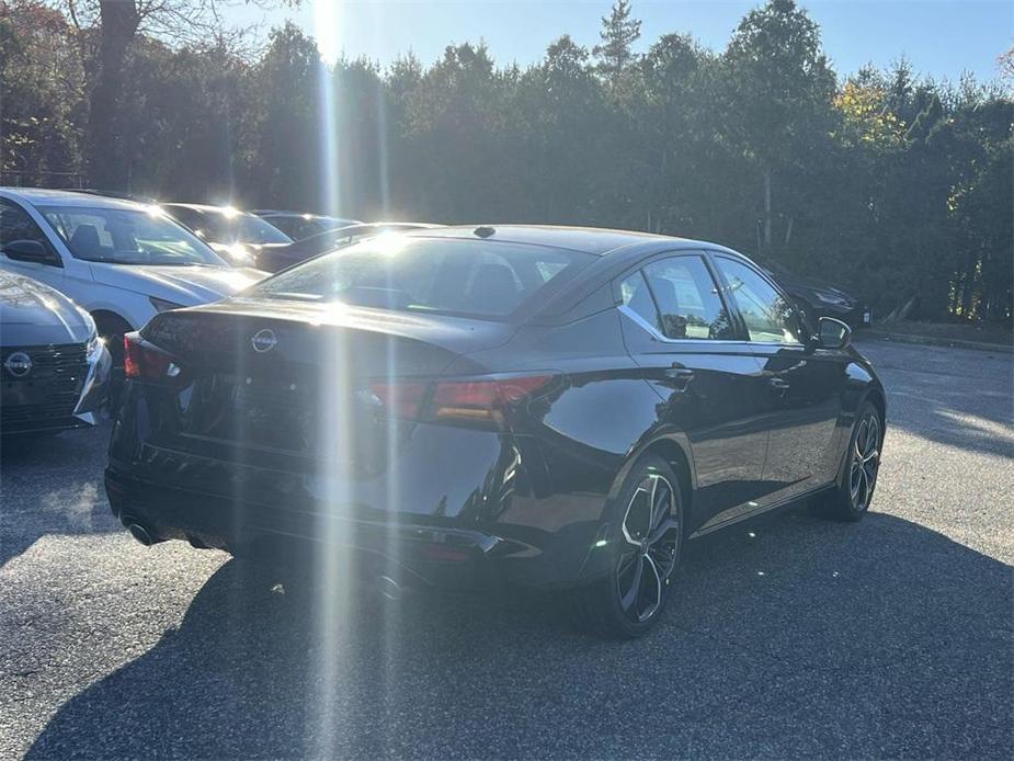 new 2025 Nissan Altima car, priced at $30,900