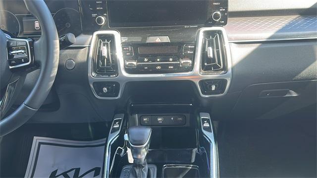 used 2022 Kia Sorento car, priced at $33,688