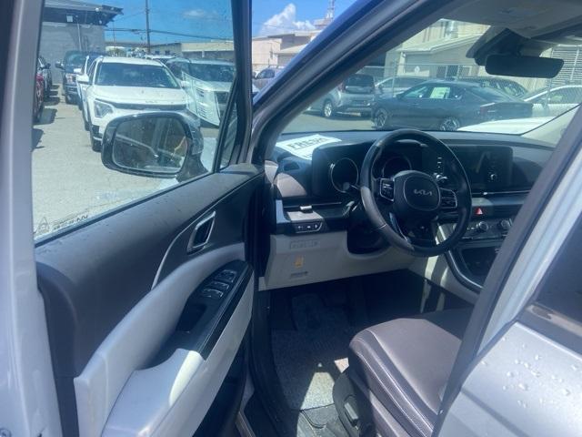 used 2022 Kia Carnival car, priced at $37,876