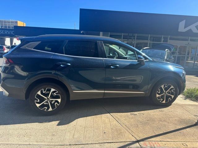 used 2023 Kia Sportage Hybrid car, priced at $27,695
