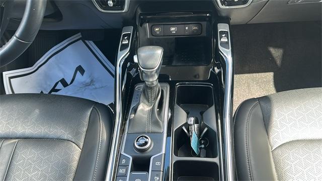 used 2023 Kia Sorento car, priced at $31,997