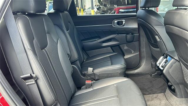 used 2023 Kia Sorento car, priced at $31,997