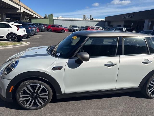 used 2022 MINI Hardtop car, priced at $27,994