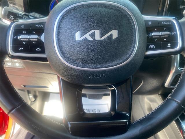 used 2022 Kia Sorento Plug-In Hybrid car, priced at $30,498