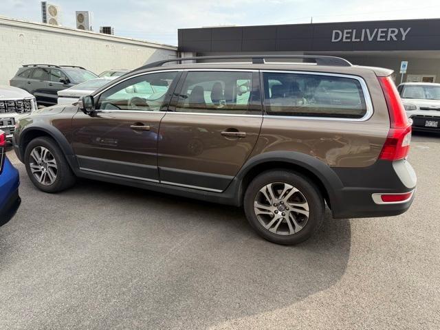 used 2013 Volvo XC70 car, priced at $15,495