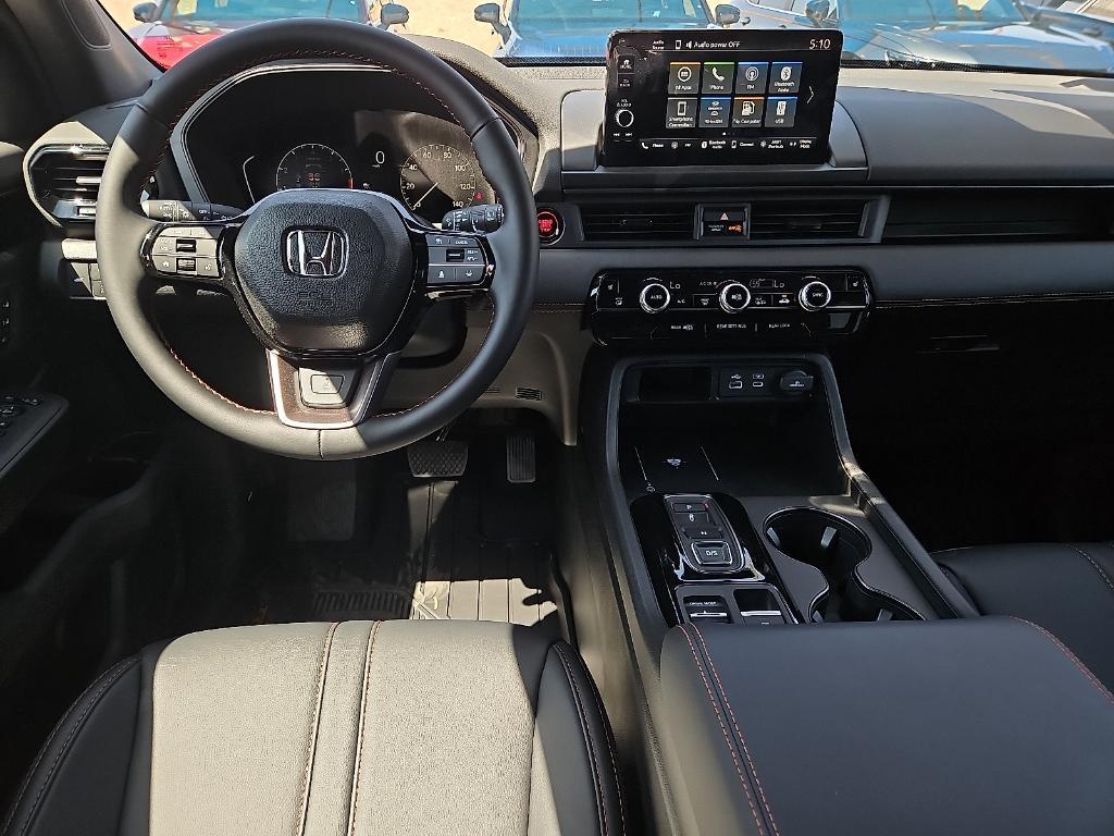new 2025 Honda Pilot car, priced at $50,850