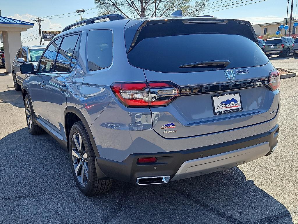 new 2025 Honda Pilot car, priced at $55,760