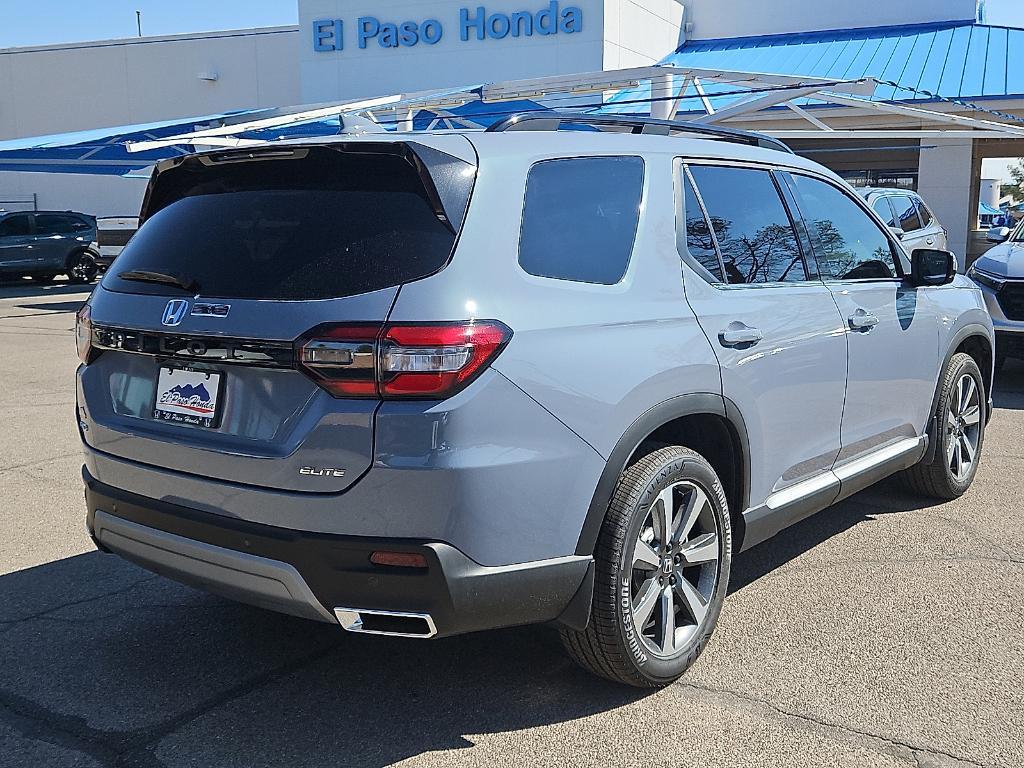 new 2025 Honda Pilot car, priced at $55,760