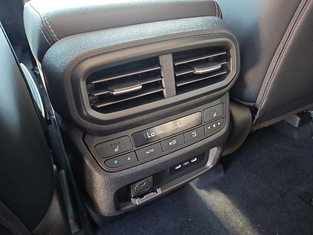 new 2025 Honda Pilot car, priced at $55,760