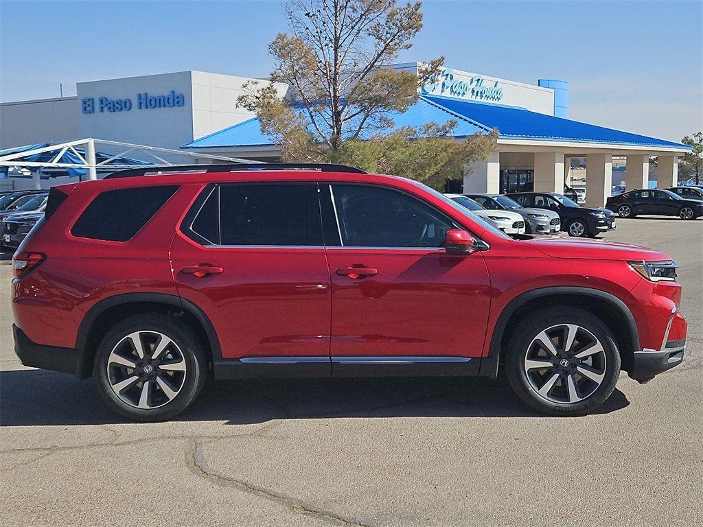 new 2025 Honda Pilot car, priced at $49,350