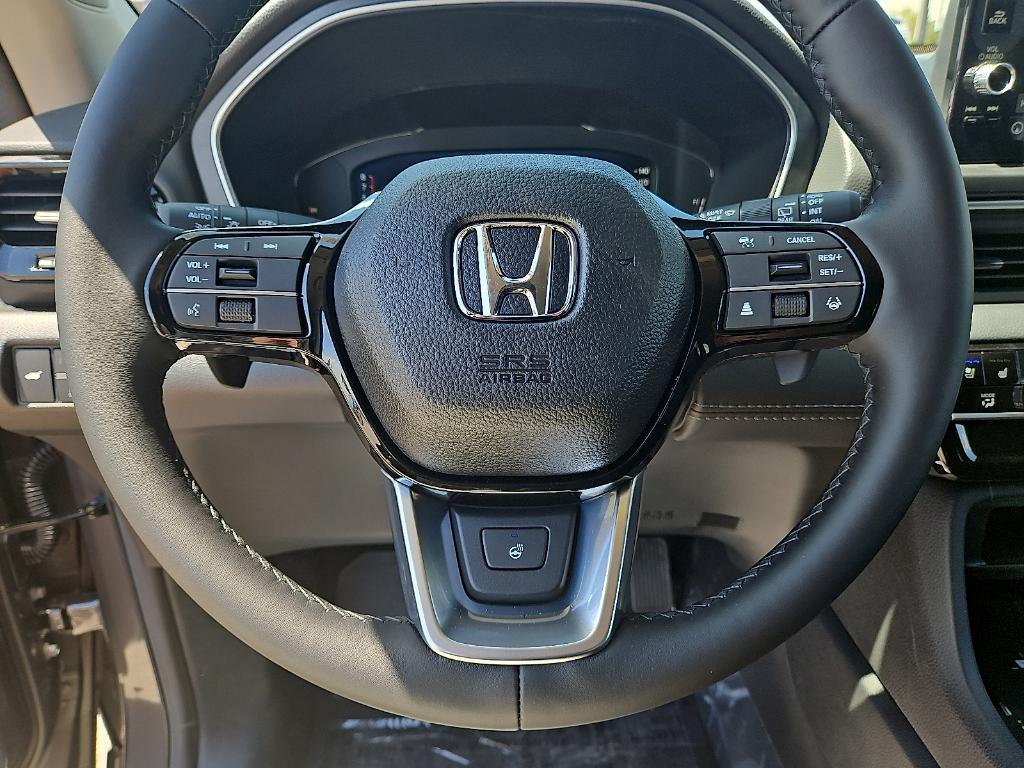 new 2025 Honda Pilot car, priced at $54,530