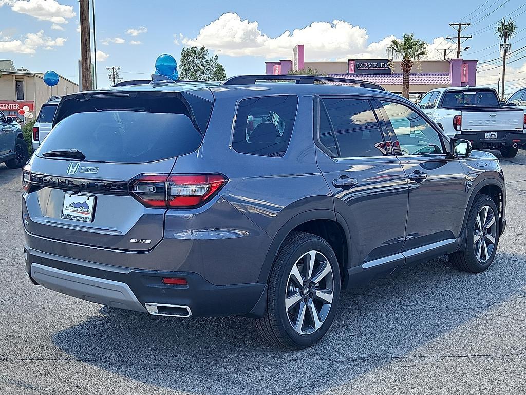 new 2025 Honda Pilot car, priced at $54,530
