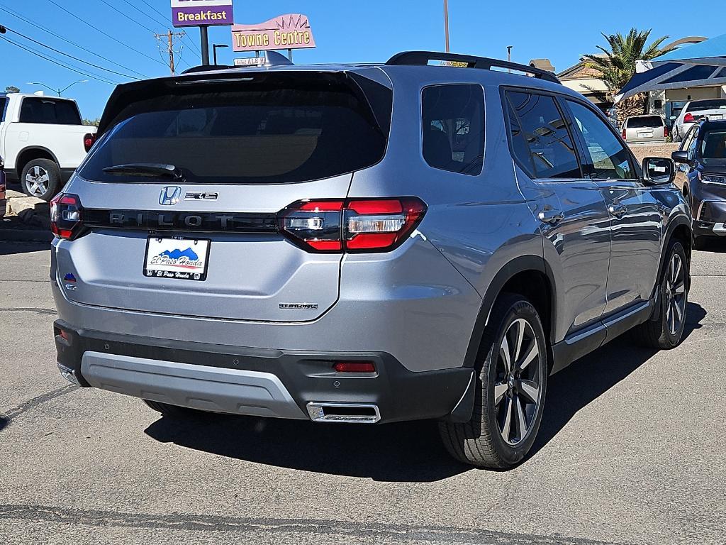 new 2025 Honda Pilot car, priced at $50,995