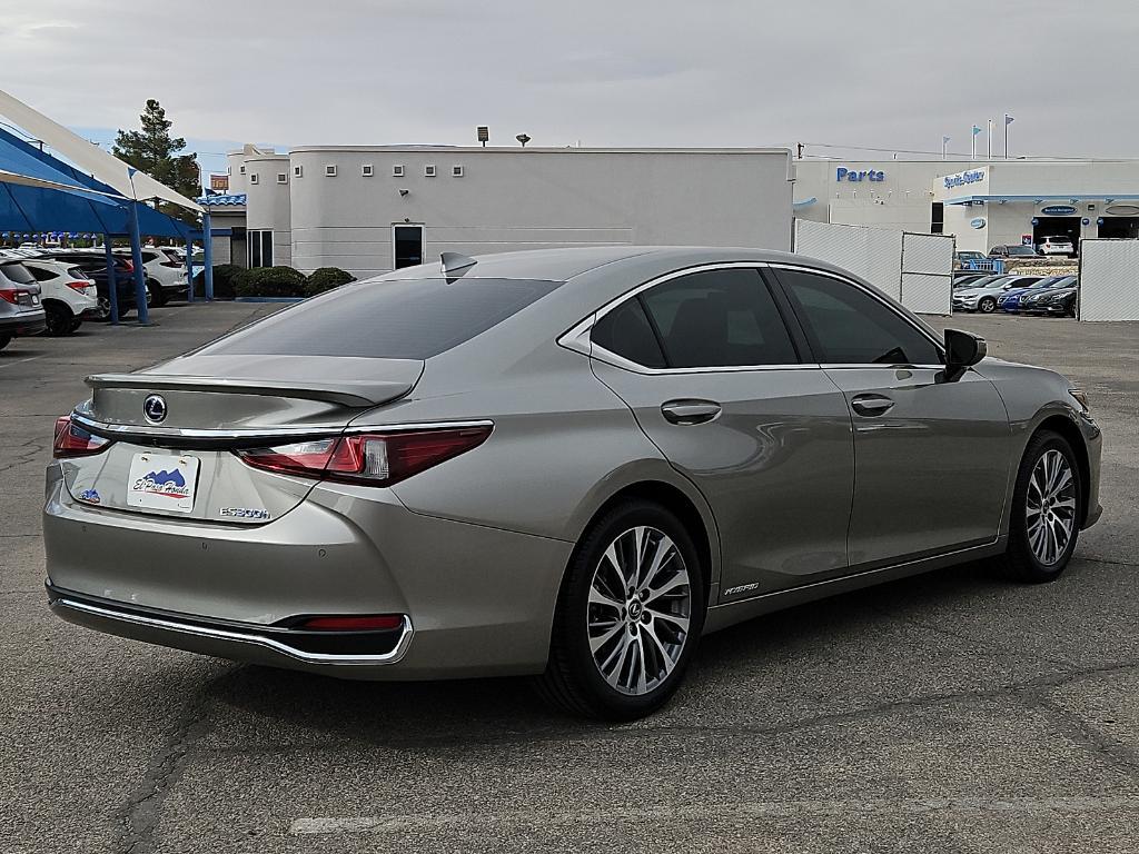 used 2021 Lexus ES 300h car, priced at $35,491