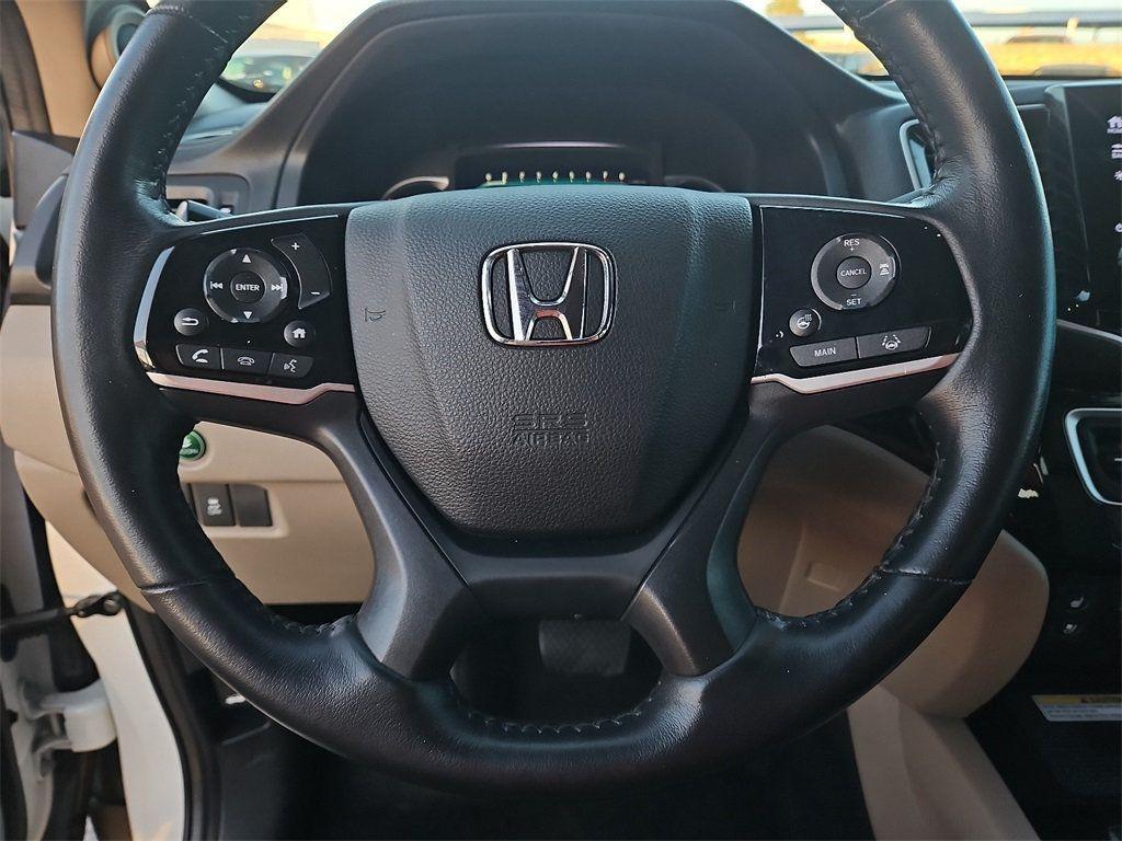 used 2022 Honda Pilot car, priced at $36,991