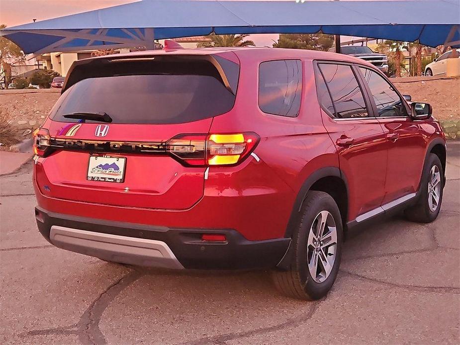 new 2025 Honda Pilot car, priced at $45,350