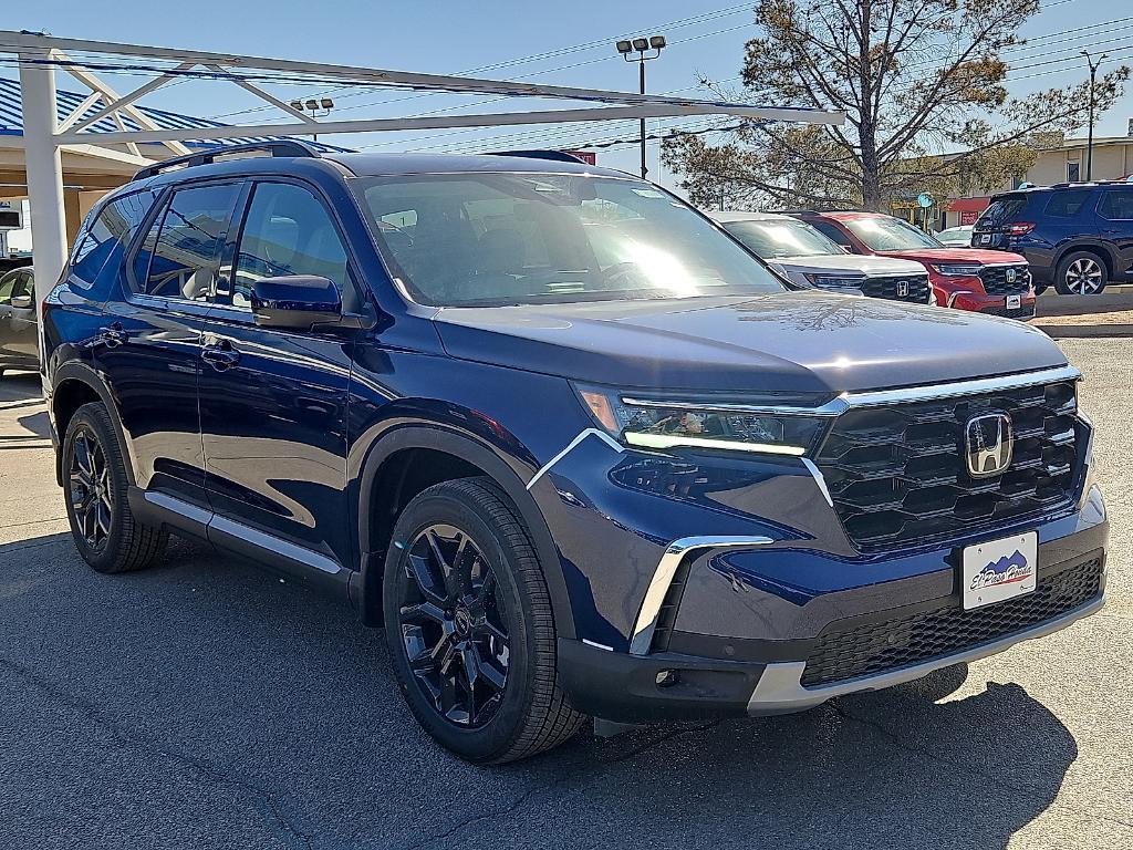 new 2025 Honda Pilot car, priced at $52,950
