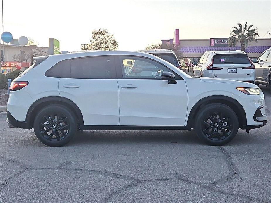 new 2025 Honda HR-V car, priced at $29,305