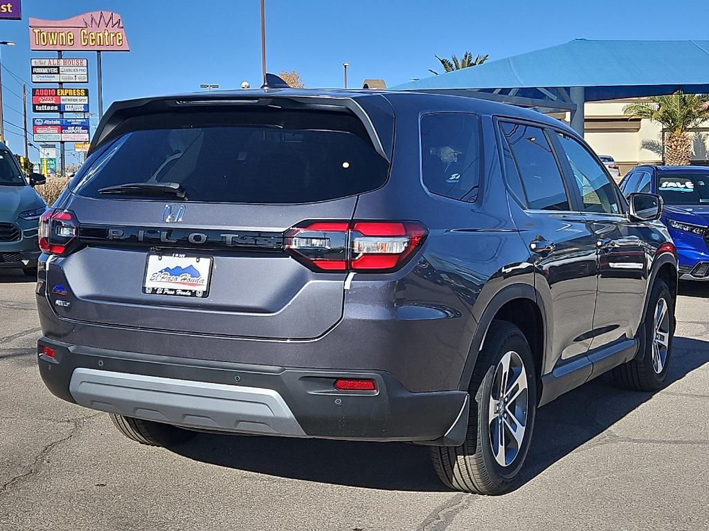 new 2025 Honda Pilot car, priced at $47,725