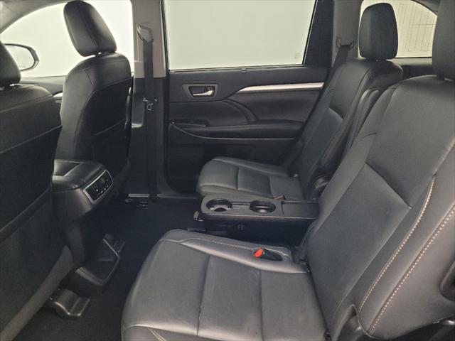 used 2019 Toyota Highlander car, priced at $25,295