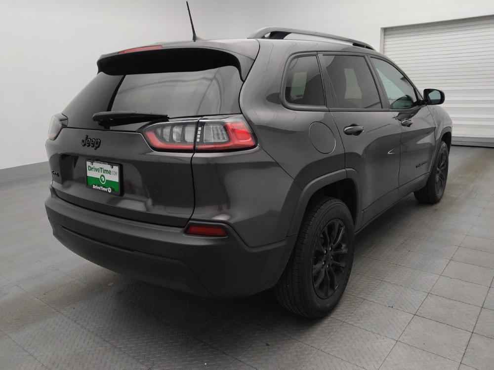 used 2023 Jeep Cherokee car, priced at $24,395