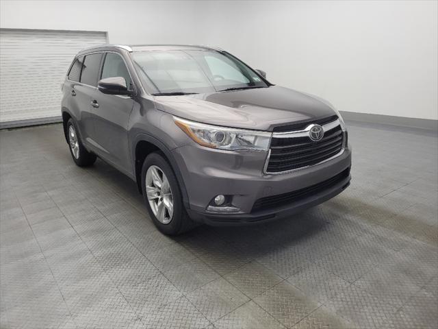 used 2014 Toyota Highlander car, priced at $22,695