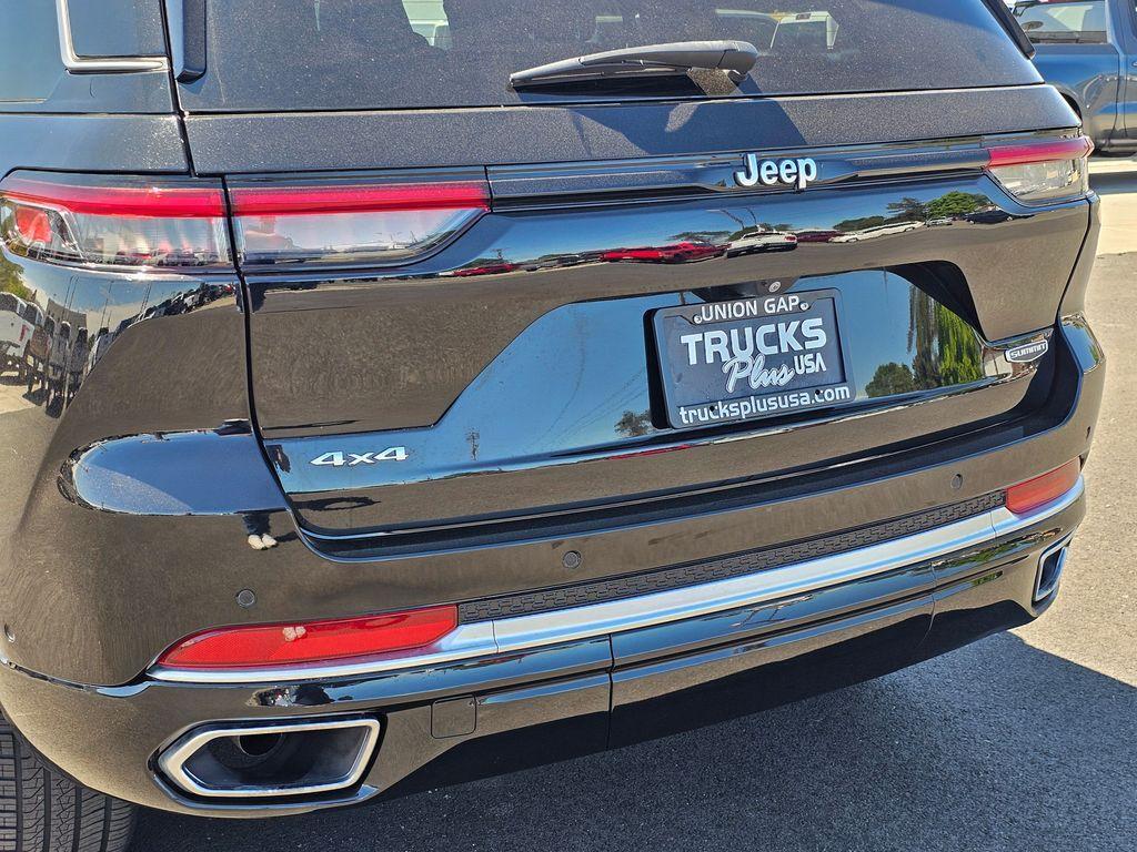 used 2022 Jeep Grand Cherokee car, priced at $46,990