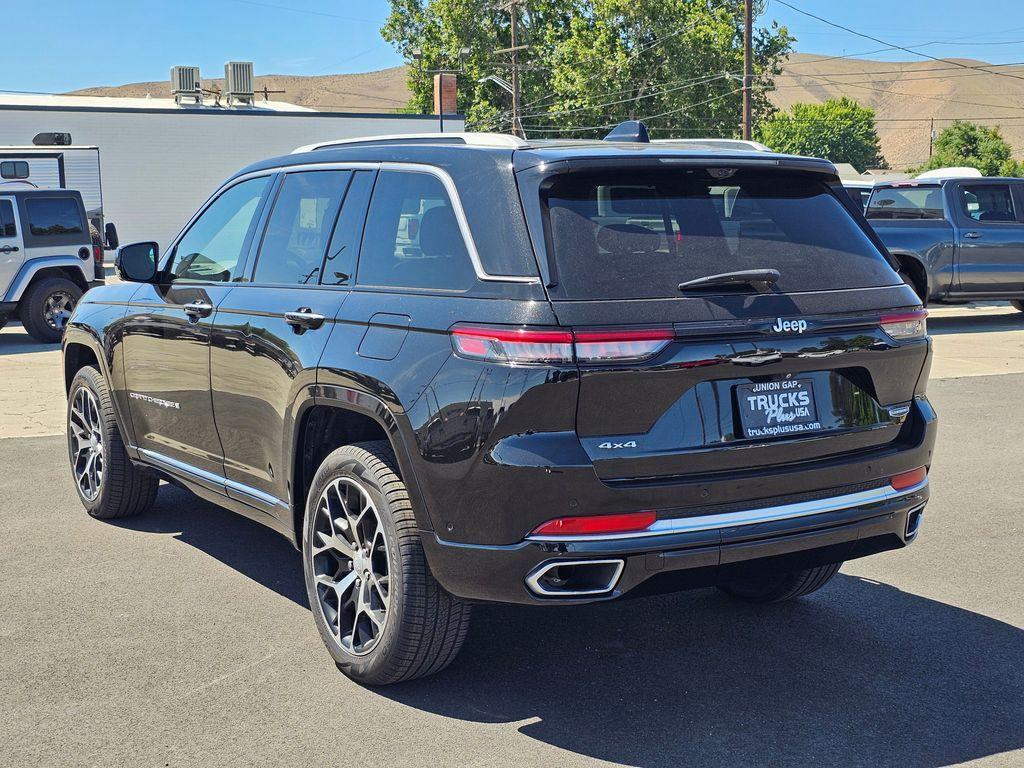 used 2022 Jeep Grand Cherokee car, priced at $46,990