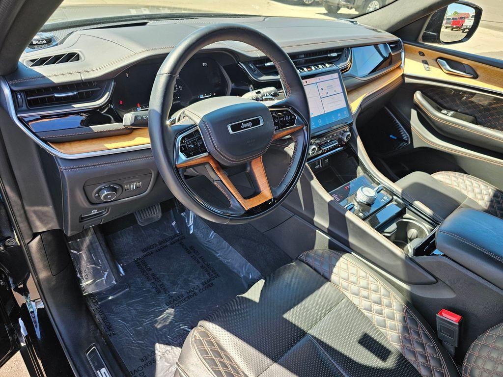 used 2022 Jeep Grand Cherokee car, priced at $46,990