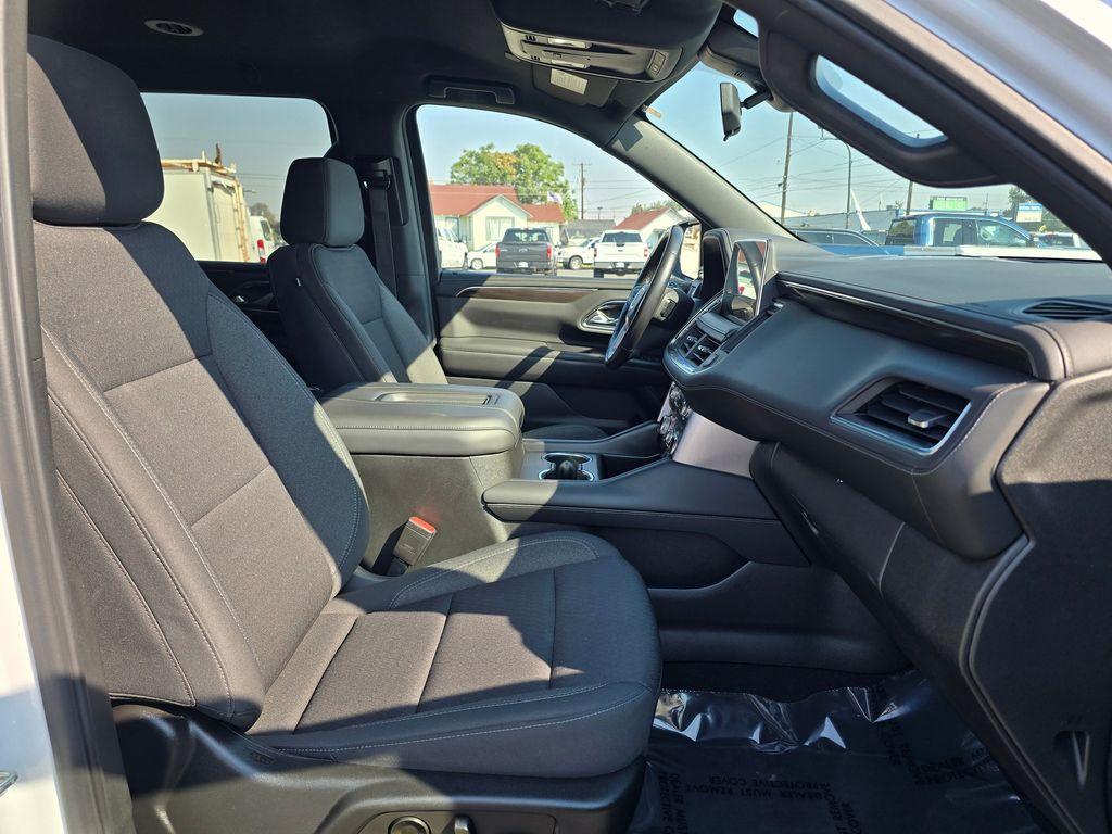 used 2021 GMC Yukon XL car, priced at $39,999