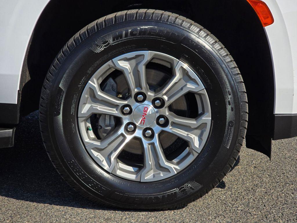 used 2021 GMC Yukon XL car, priced at $39,999